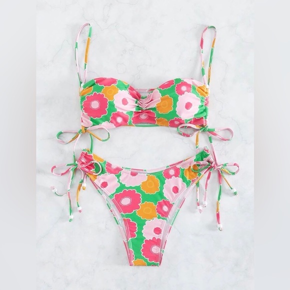 New 2 Piece Floral Drawstring Bead Accented Bikini Set - Picture 9 of 16